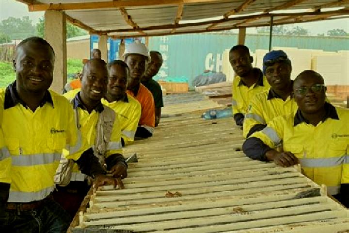Escorts Kouroussa, Guinea — Local Companions