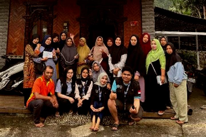 Escorts Krajan Lodan Kulon, Indonesia — Local Companions