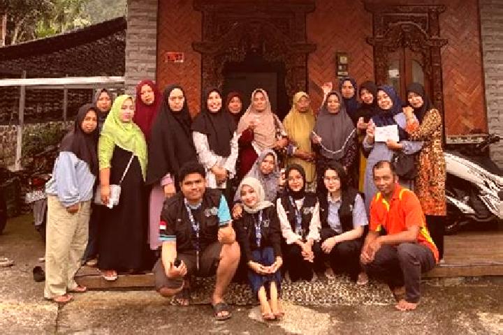 Escorts Krajan Wetan Tanjungrejo, Indonesia — Local Companions