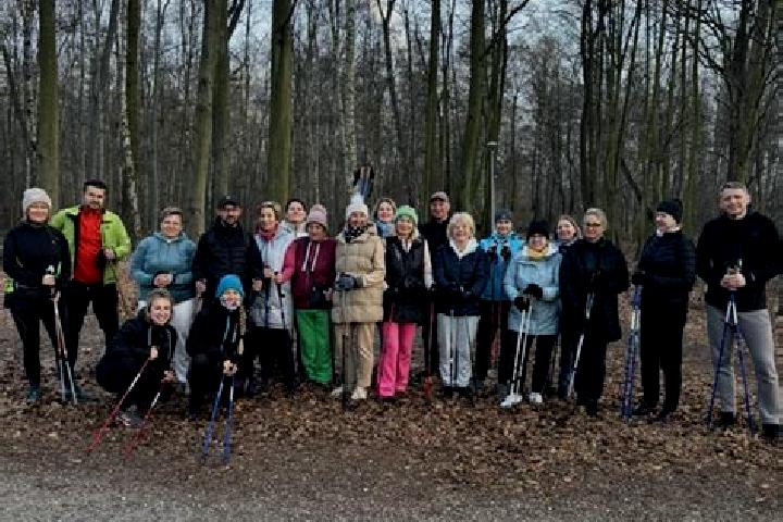 Escorts Krakowiec-Gorki Zachodnie, Poland — Local Companions