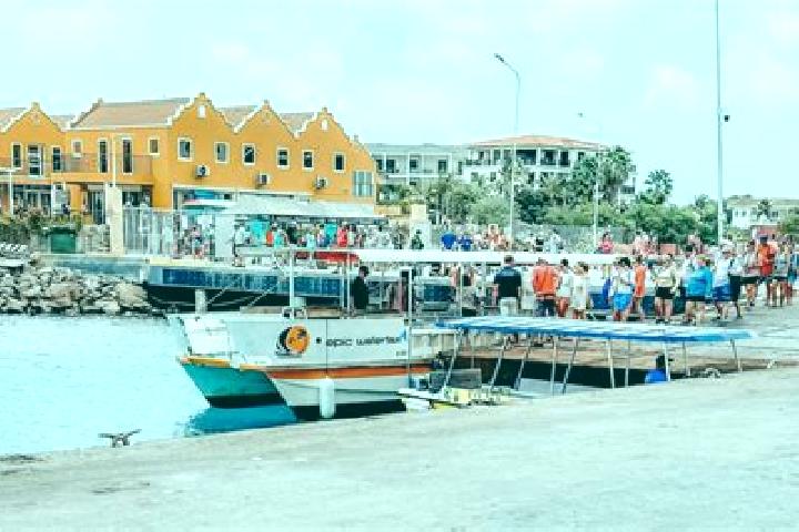 Escorts Kralendijk, Bonaire — Local Companions