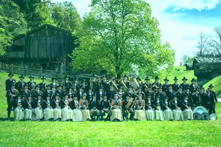 Escorts Kramsach, Austria — Local Companions