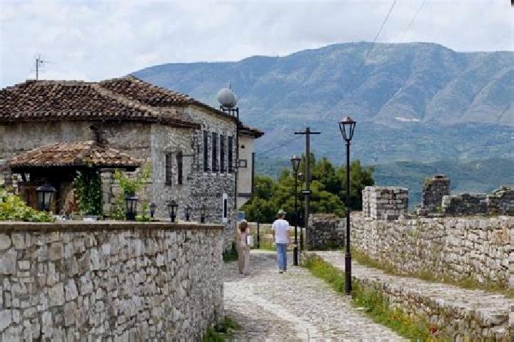 Escorts Krume, Albania — Local Companions