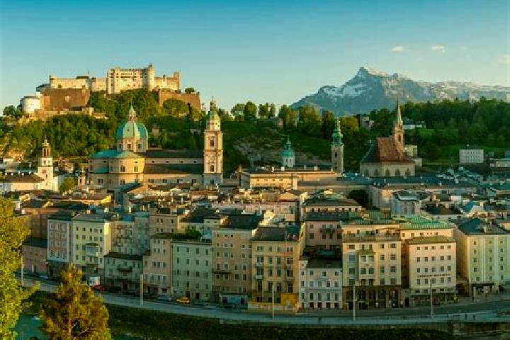 Escorts Kuernberg, Austria — Local Companions