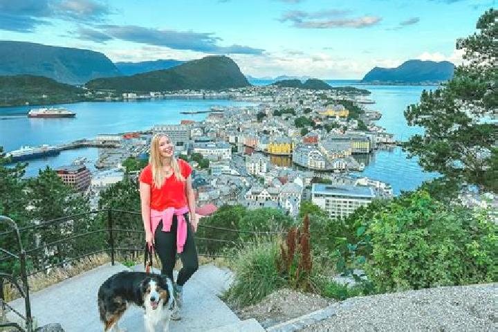 Escorts Kvelde, Norway — Local Companions