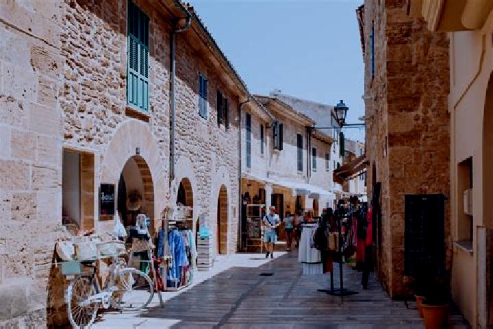 Escorts La Bouza, Spain — Local Companions