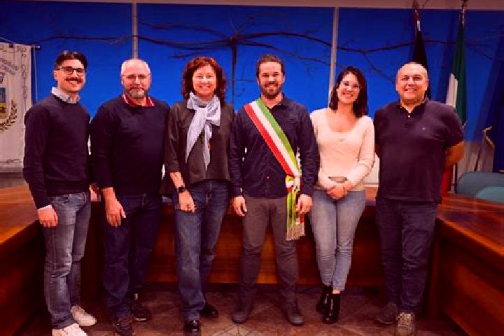 Escorts La Cretaz-Roisan, Italy — Local Companions