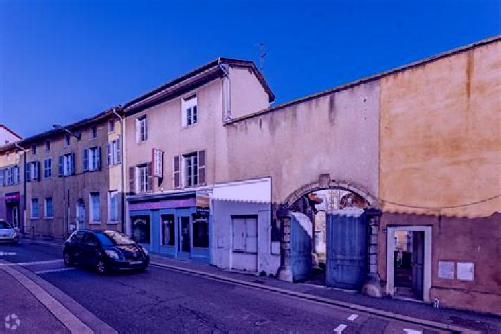 Escorts La Francheville, France — Local Companions