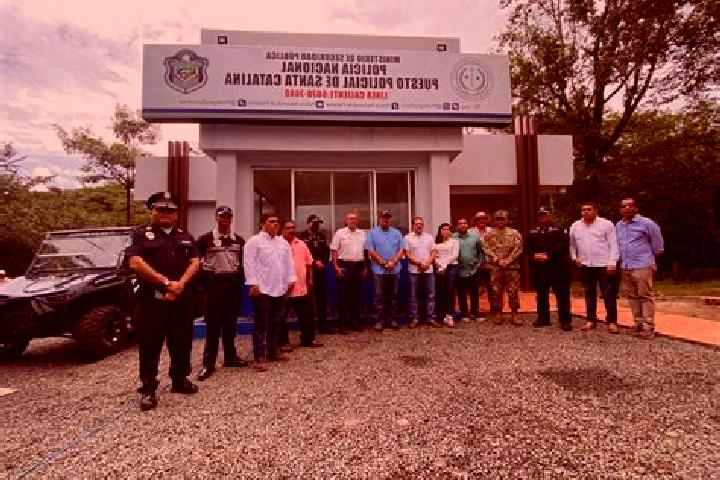 Escorts La Laguna, Panama — Local Companions