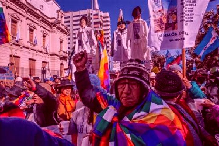 Escorts La Paz, Argentina — Local Companions