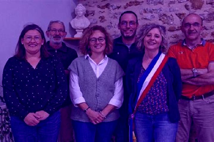 Escorts La Reorthe, France — Local Companions