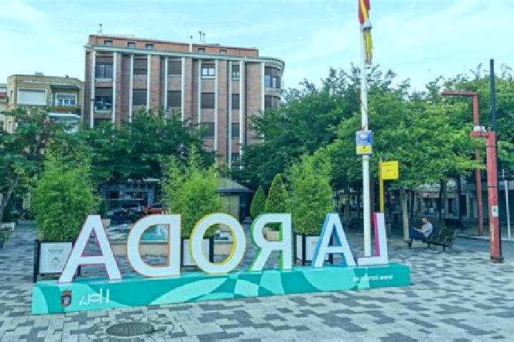 Escorts La Roda, Spain — Local Companions