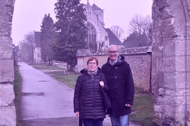 Escorts La Saussaye, France — Local Companions