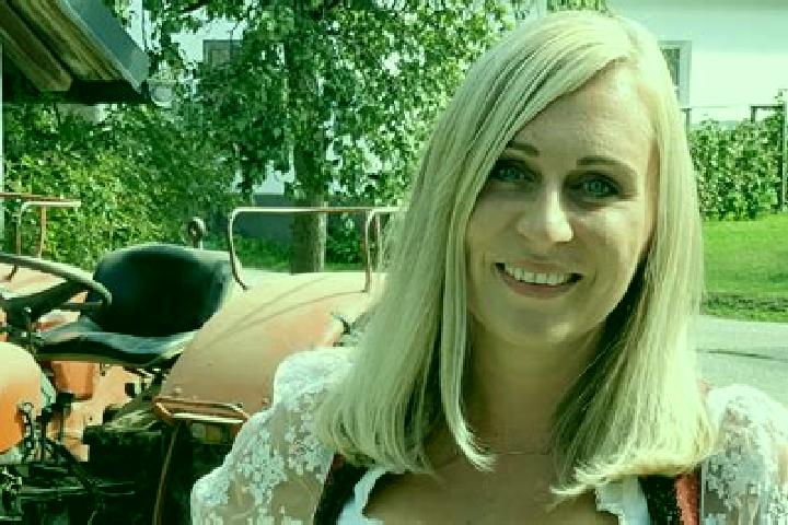 Escorts Laakirchen, Austria — Local Companions