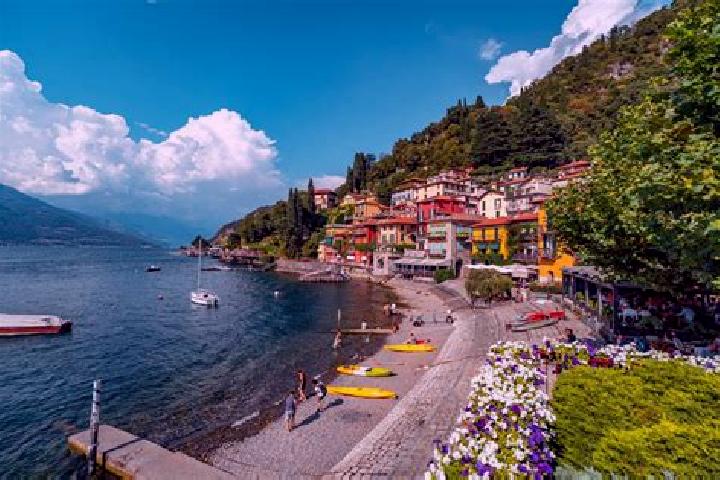 Escorts Lago, Italy — Local Companions