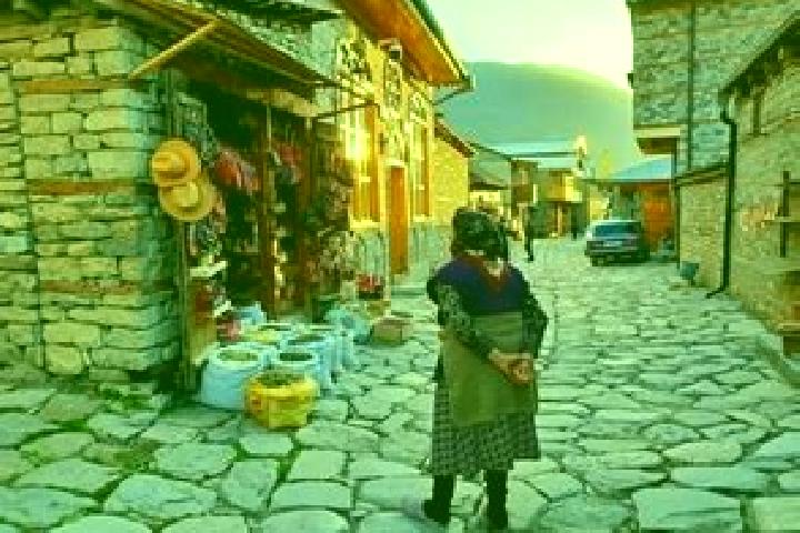 Escorts Lahij, Azerbaijan — Local Companions
