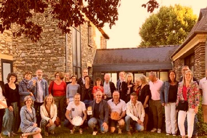 Escorts Laille, France — Local Companions