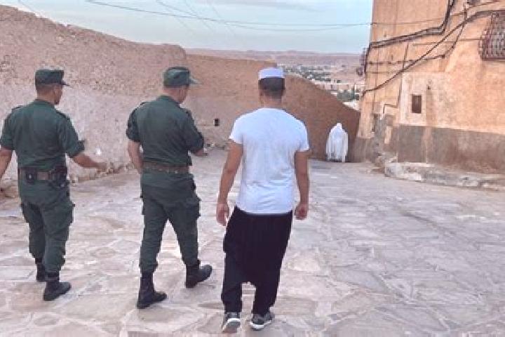 Escorts Lakhdaria, Algeria — Local Companions