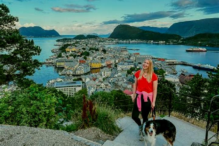 Escorts Lakselv, Norway — Local Companions