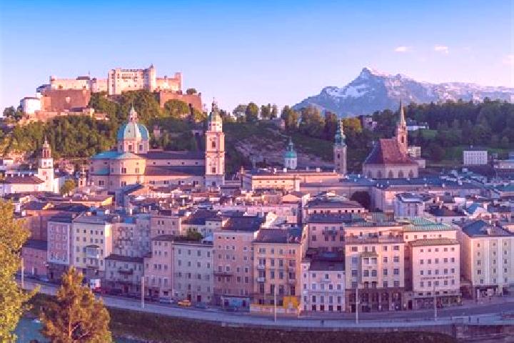 Escorts Landersdorf, Austria — Local Companions