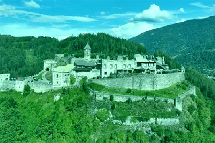 Escorts Landskron, Austria — Local Companions