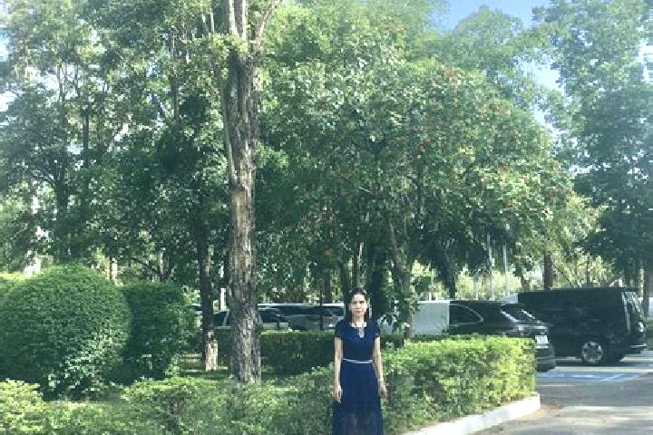 Escorts Laotai, China — Local Companions
