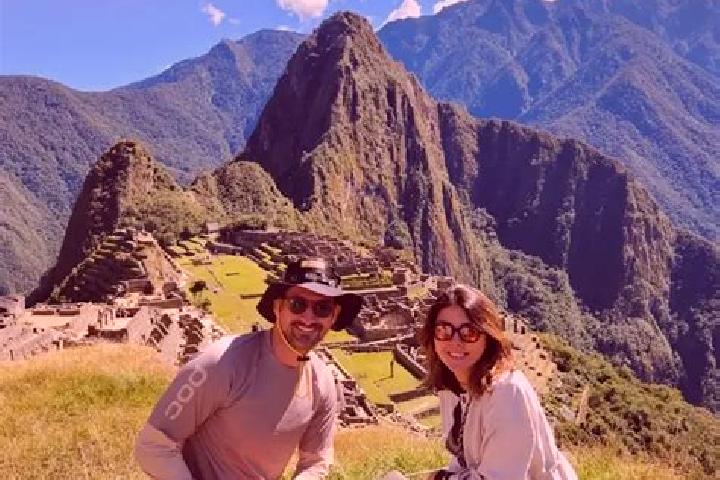 Escorts Laramarca, Peru — Local Companions