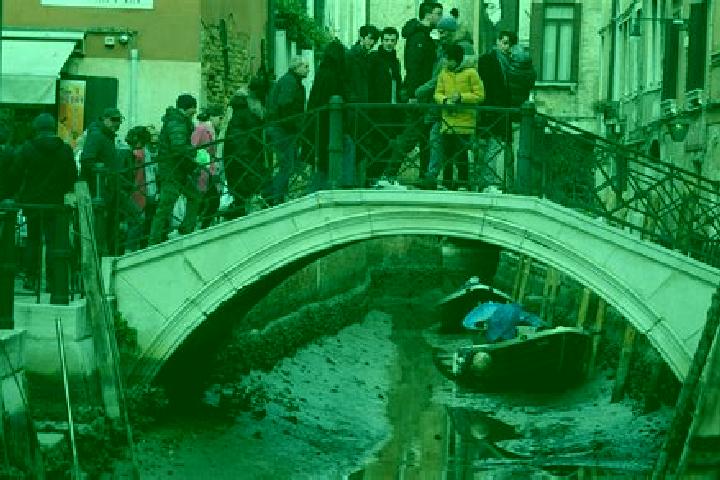 Escorts Larderia, Italy — Local Companions