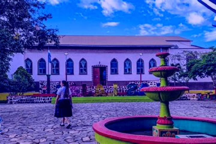 Escorts Las Lajas, Honduras — Local Companions