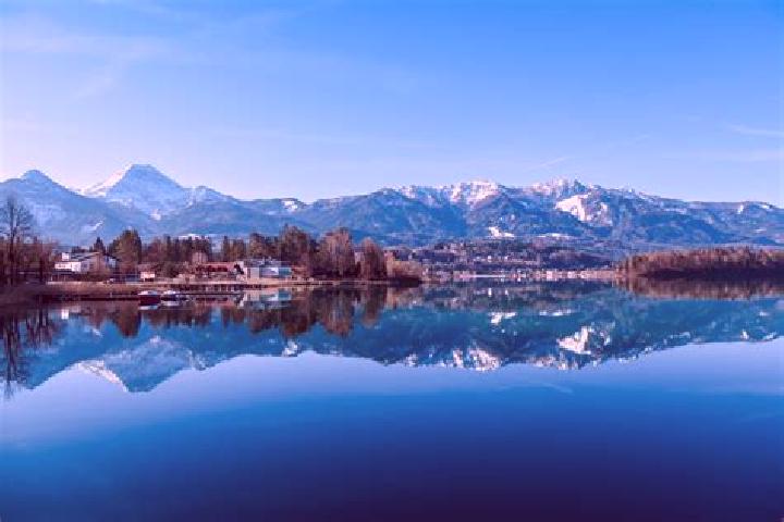 Escorts Latschach ober dem Faakersee, Austria — Local Companions
