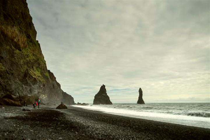 Escorts Laugar, Iceland — Local Companions