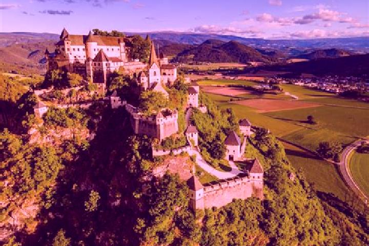 Escorts Launsdorf, Austria — Local Companions