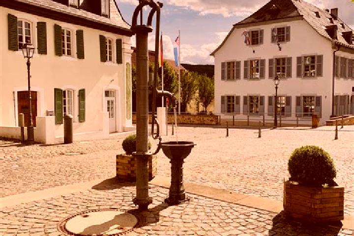 Escorts Lauterecken, Germany — Local Companions
