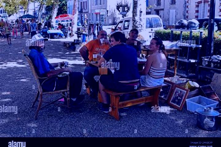 Escorts Lavardac, France — Local Companions