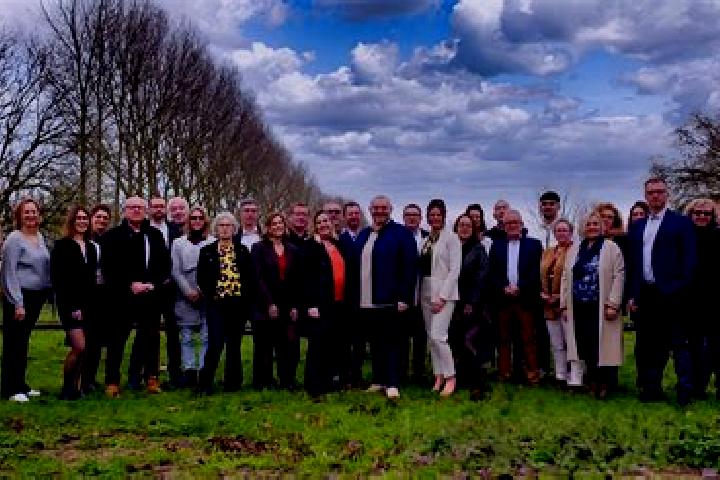 Escorts Laventie, France — Local Companions
