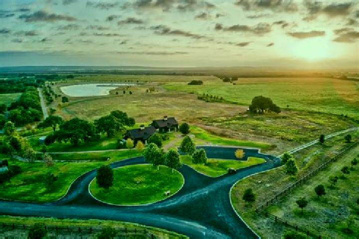 Escorts Lazy Acres, United States — Local Companions