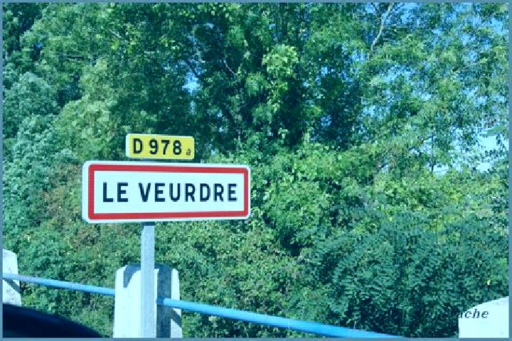 Escorts Le Veurdre, France — Local Companions