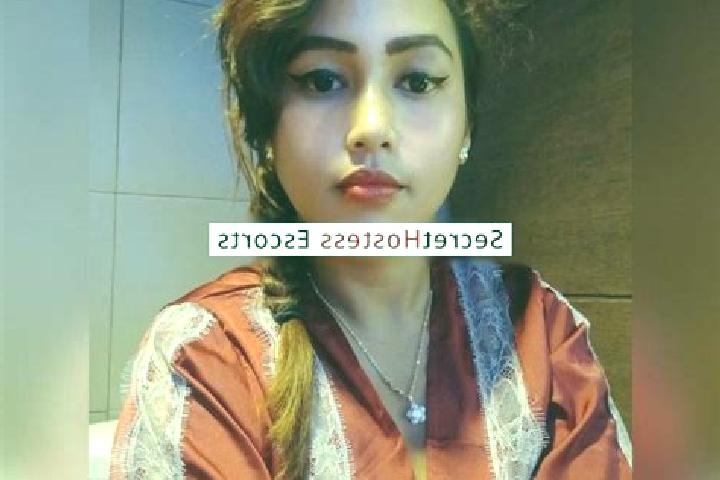 Escorts Lederaba, Indonesia — Local Companions