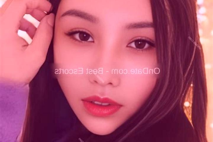 Escorts Leigongmiao, China — Local Companions