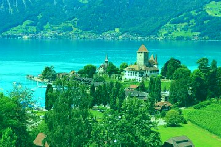 Escorts Leissigen, Switzerland — Local Companions