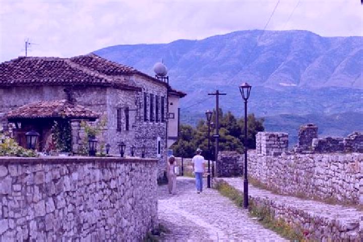 Escorts Lekaj, Albania — Local Companions