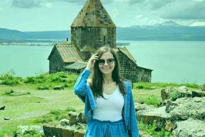 Escorts Lernanist, Armenia — Local Companions