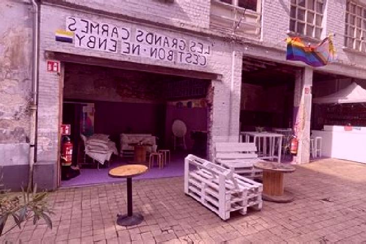 Escorts Les Grands Carmes, France — Local Companions
