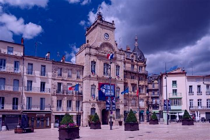 Escorts Lespignan, France — Local Companions