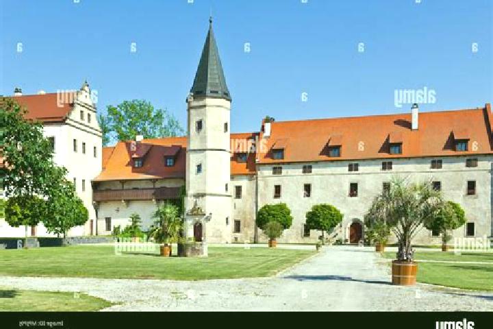 Escorts Libouchec, Czech Republic — Local Companions