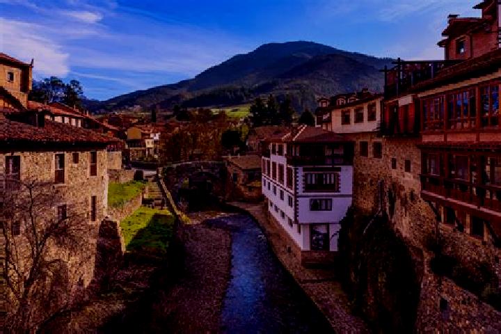Escorts Lierganes, Spain — Local Companions