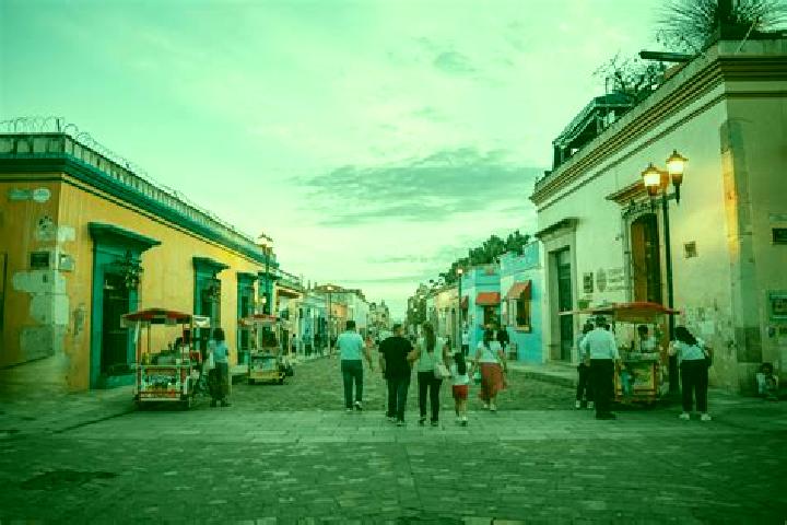 Escorts Limonta, Mexico — Local Companions