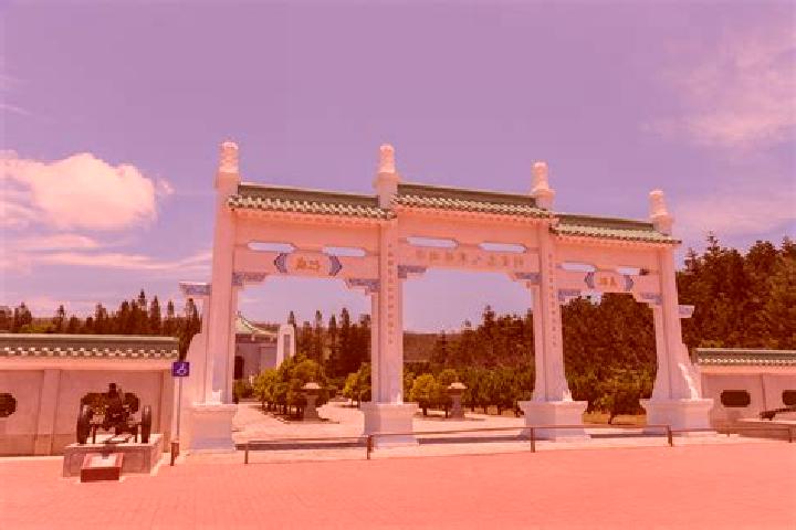Escorts Lintou, China — Local Companions