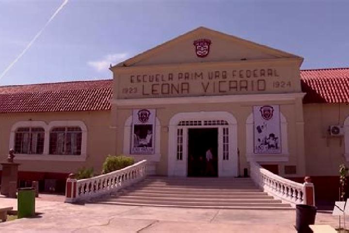 Escorts Lipuntahuaca, Mexico — Local Companions