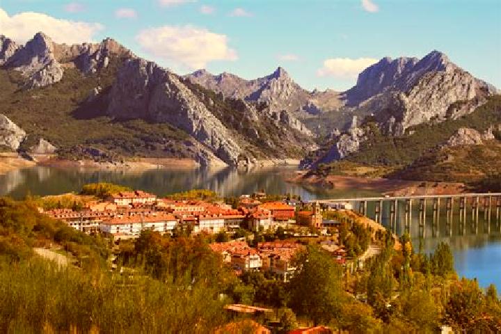 Escorts Lobon, Spain — Local Companions